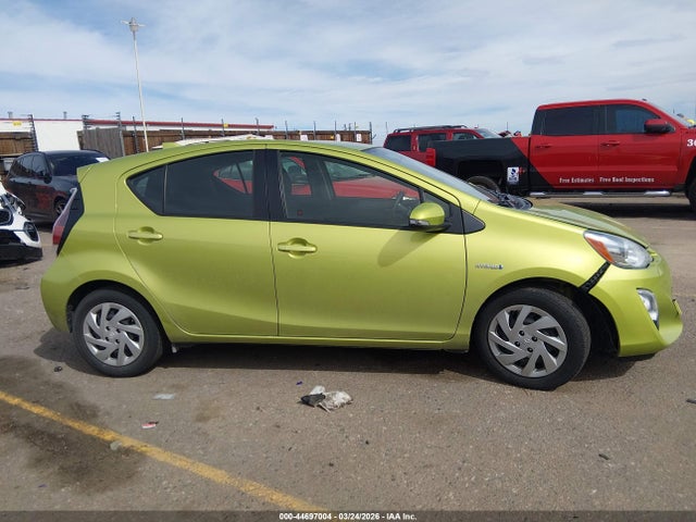 Toyota Prius c Two