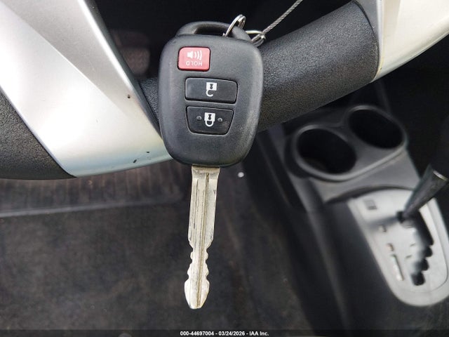 Toyota Prius c Two