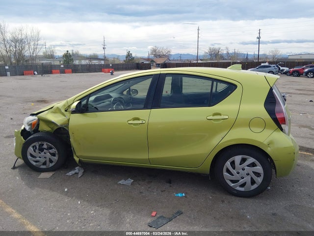 Toyota Prius c Two