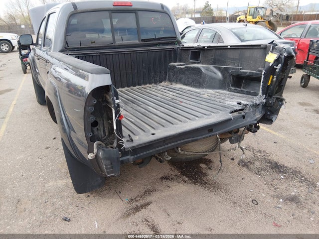 Toyota Tacoma Base V6