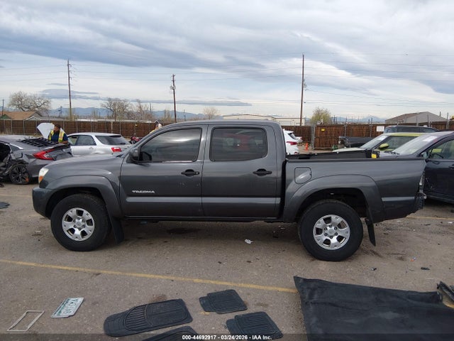 Toyota Tacoma Base V6