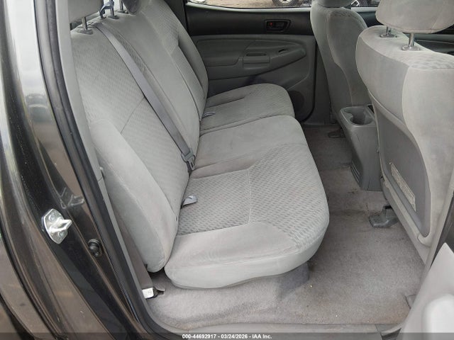 Toyota Tacoma Base V6