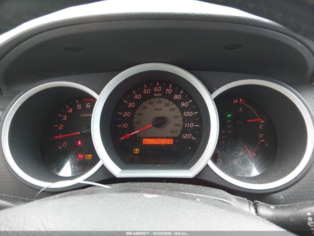 Toyota Tacoma Base V6