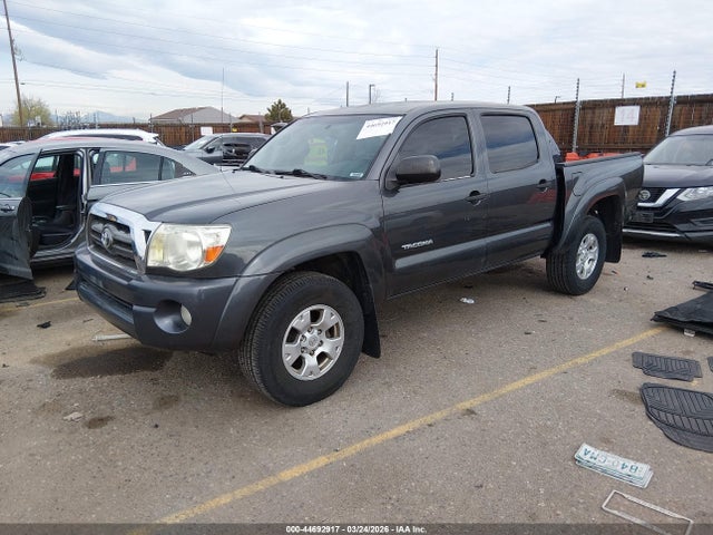 Toyota Tacoma Base V6