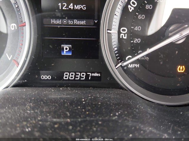 Toyota Land Cruiser V8
