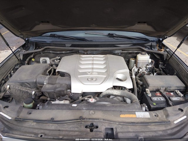Toyota Land Cruiser V8