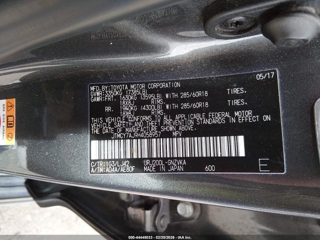 Toyota Land Cruiser V8