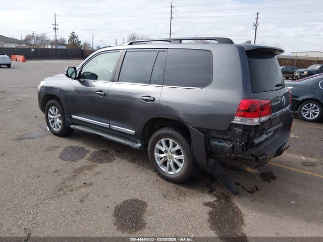 Toyota Land Cruiser V8