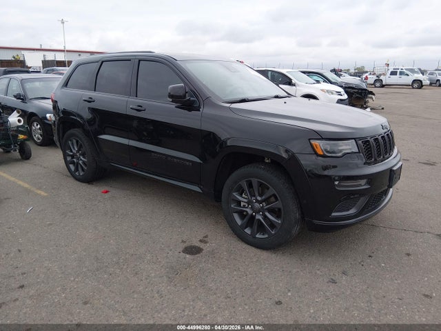 Salvage Jeep Grand Cherokee Image