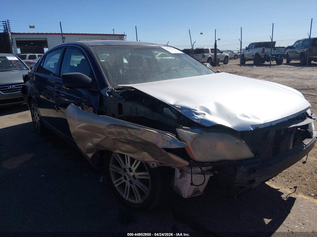 Salvage Toyota Avalon Image