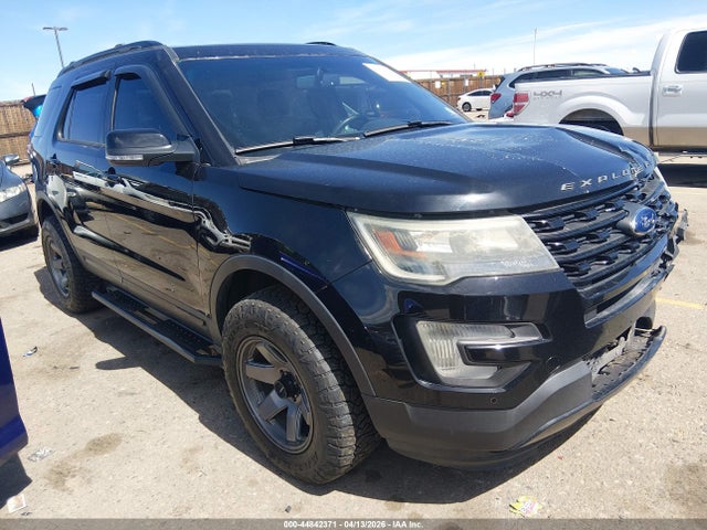 Salvage Ford Explorer Image