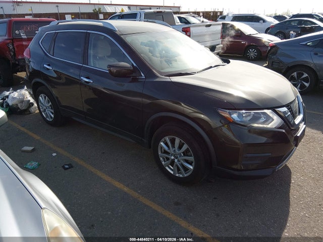 Salvage Nissan Rogue Image