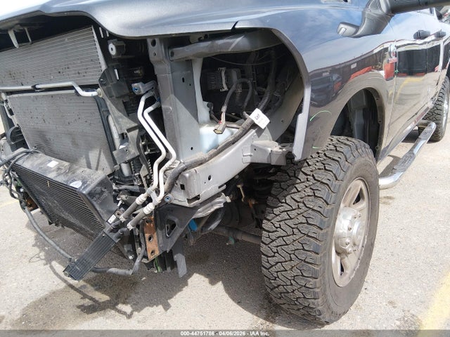 Ram 2500 Tradesman  4x4 6'4 Box