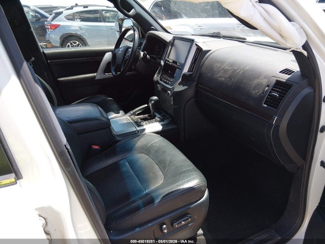 Toyota Land Cruiser Heritage Edition