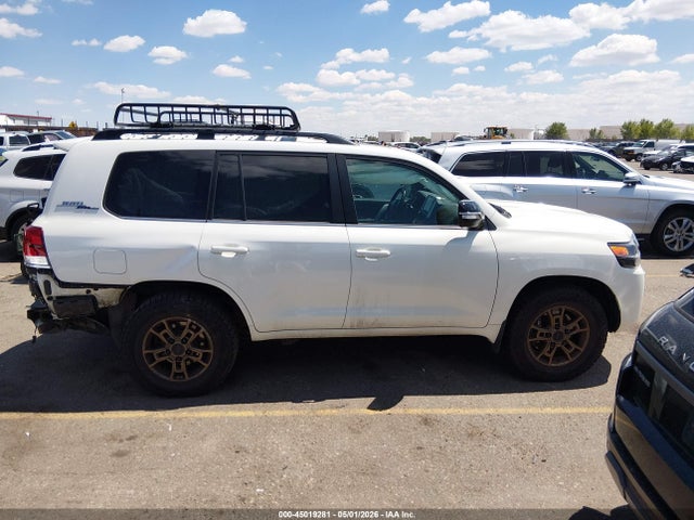 Toyota Land Cruiser Heritage Edition