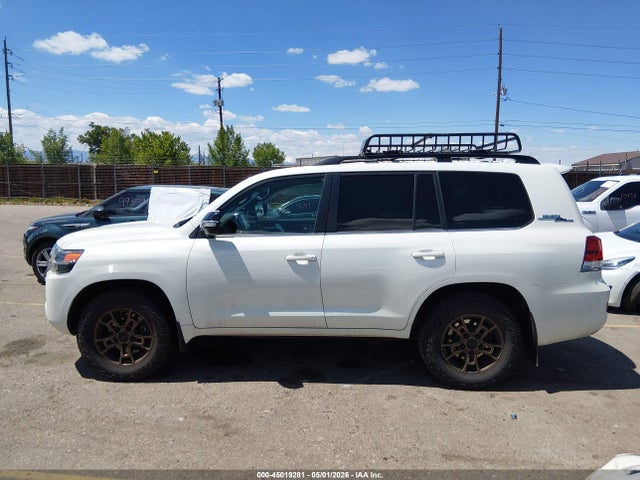 Toyota Land Cruiser Heritage Edition