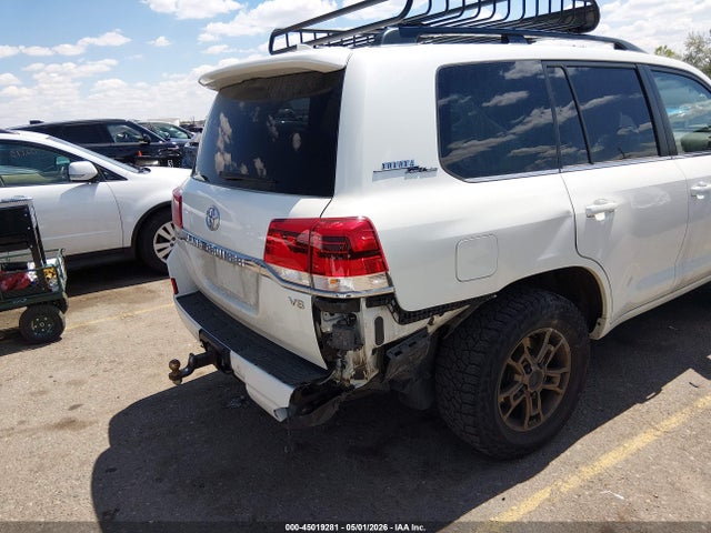 Toyota Land Cruiser Heritage Edition