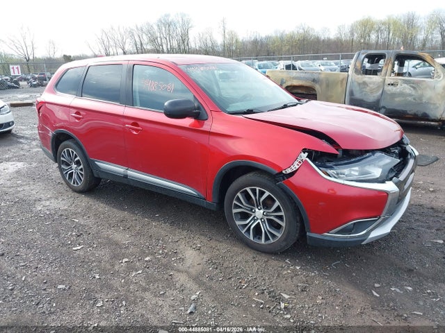Salvage Mitsubishi Outlander Image