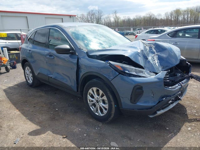 Salvage Ford Escape Image