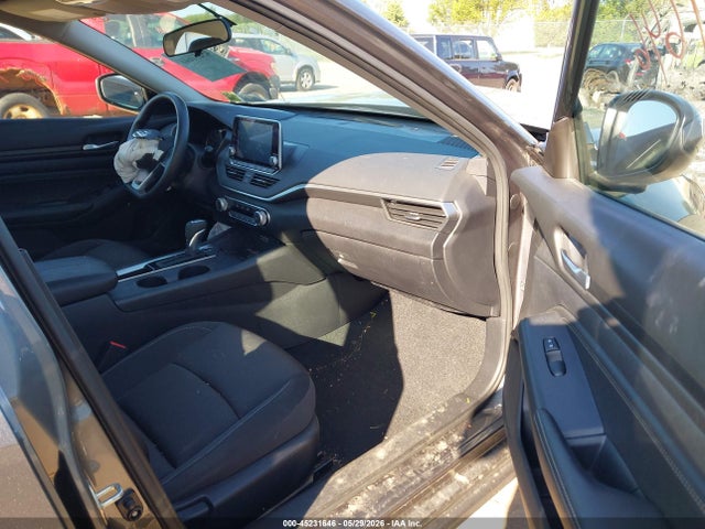 Nissan Altima S Fwd