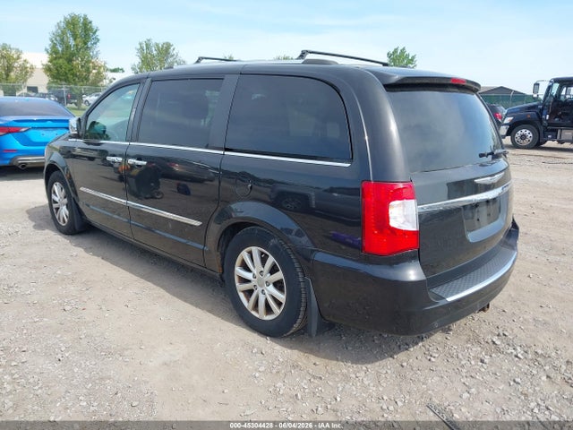 Chrysler Town & Country Limited Platinum