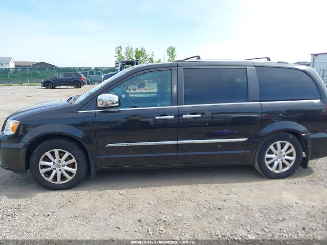 Chrysler Town & Country Limited Platinum
