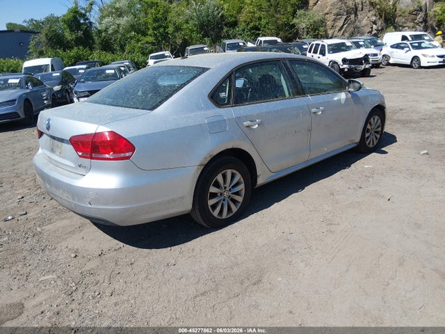 Volkswagen Passat S