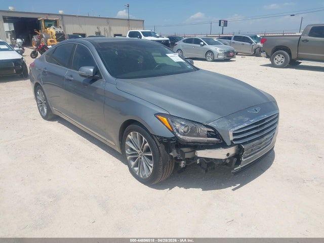 Salvage Hyundai Genesis Image
