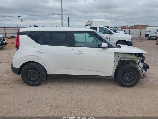 Kia Soul Lx