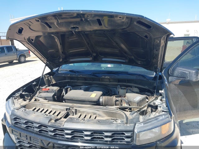 Chevrolet Silverado 1500 4wd  Short Bed Custom Trail Boss