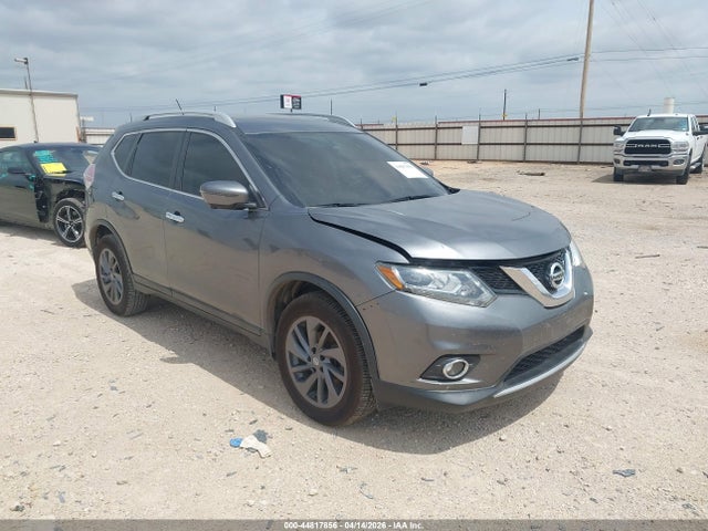 Salvage Nissan Rogue Image