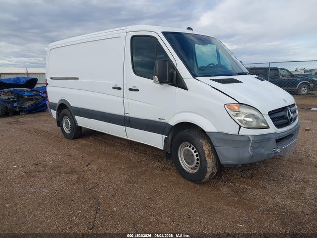 Salvage Mercedes-Benz Sprinter 2500 Image