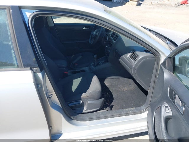 Volkswagen Jetta 2.0l S
