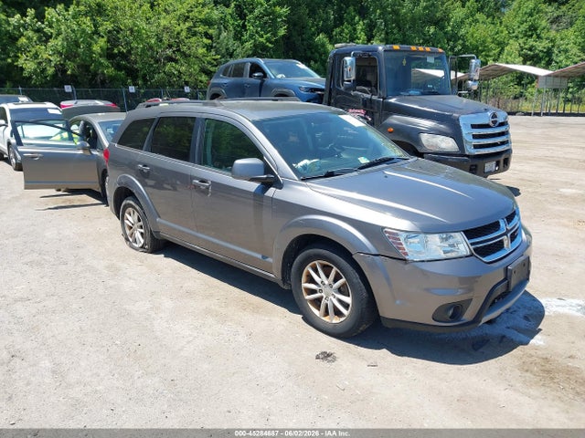 Salvage Dodge Journey Image