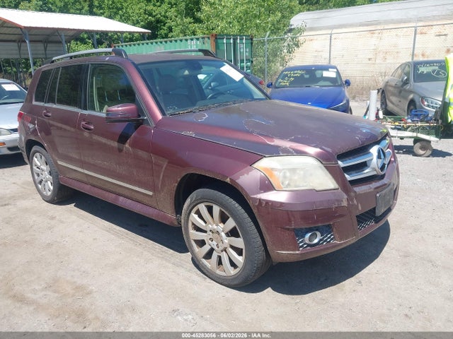 Salvage Mercedes-Benz GLK Image