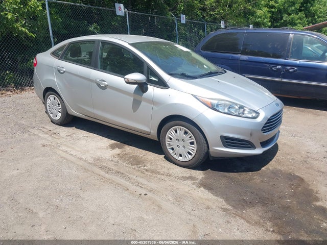 Salvage Ford Fiesta Image
