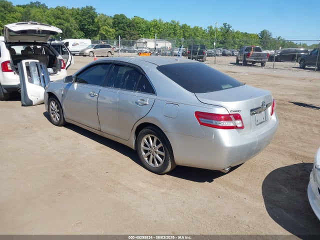 Toyota Camry Xle V6