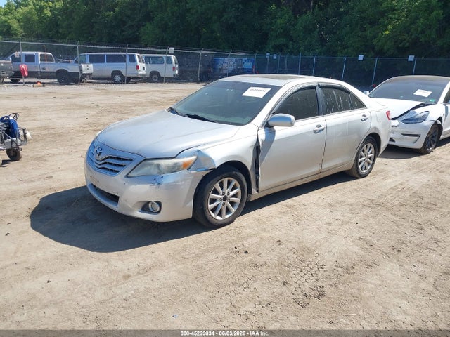 Toyota Camry Xle V6