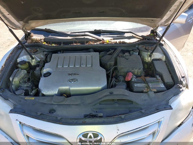 Toyota Camry Xle V6