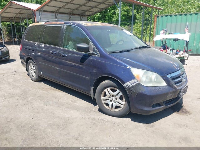 Salvage Honda Odyssey Image