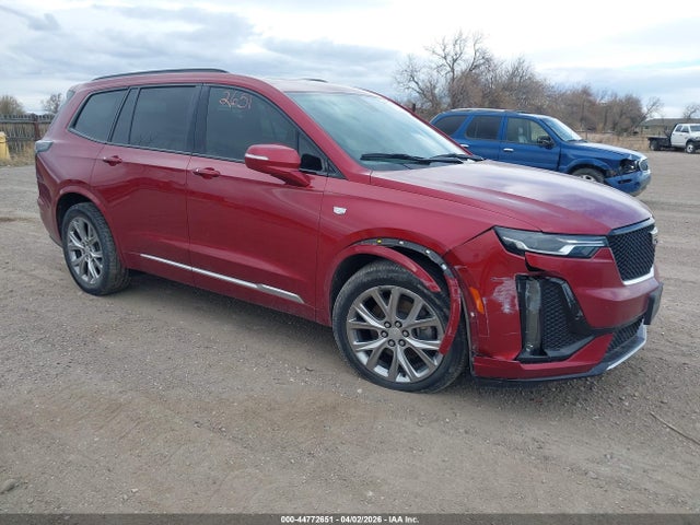 Salvage Cadillac XT6 Image