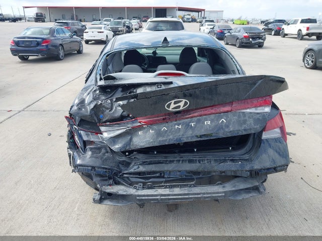 Hyundai ELANTRA Sel Sport