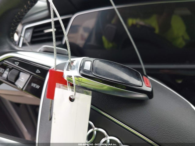Audi e-tron Premium Quattro