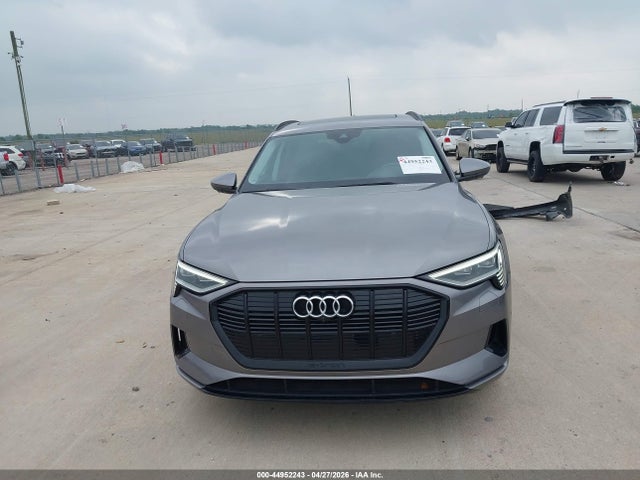 Audi e-tron Premium Quattro