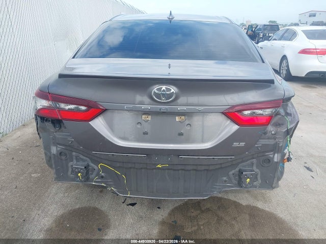 Toyota Camry Se