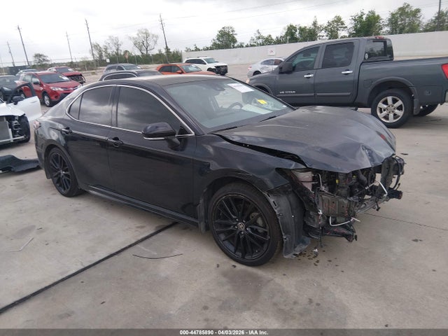 Salvage Toyota Camry Image