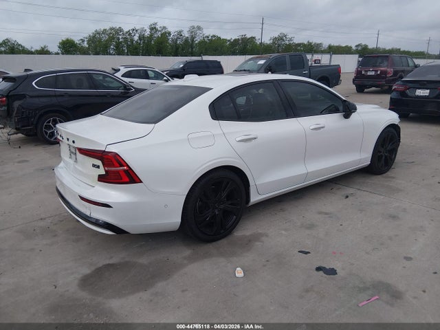 Volvo S60 B5 Ultimate Dark Theme