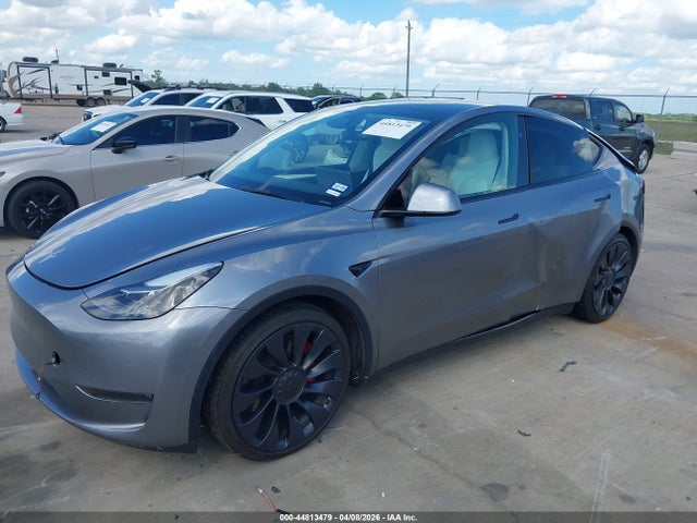 Tesla Model Y Performance Dual Motor All-wheel Drive