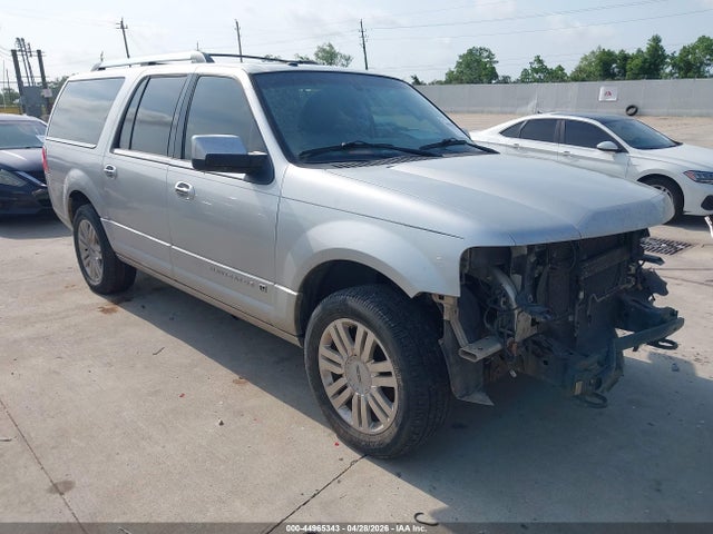 Salvage Lincoln Navigator Image