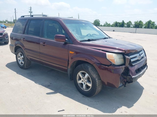 Salvage Honda Pilot Image